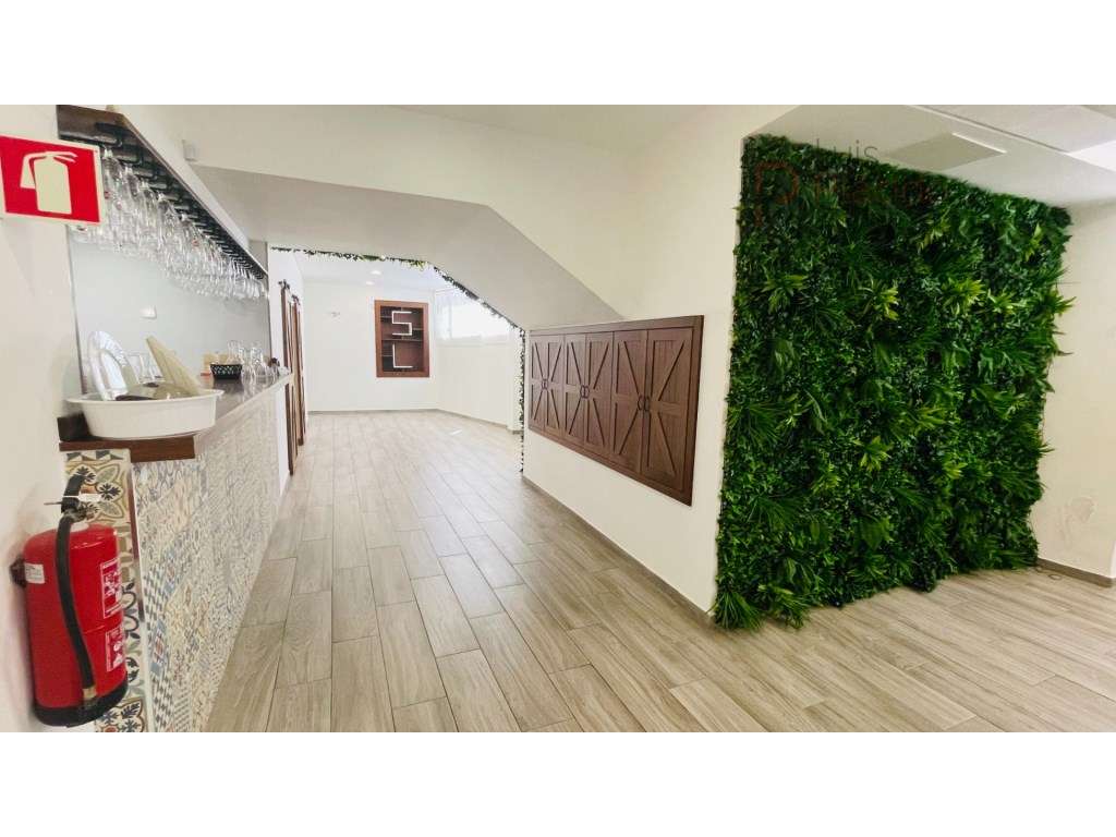 Restaurante no centro da cidade de Sines - Grande imagem: 4/20