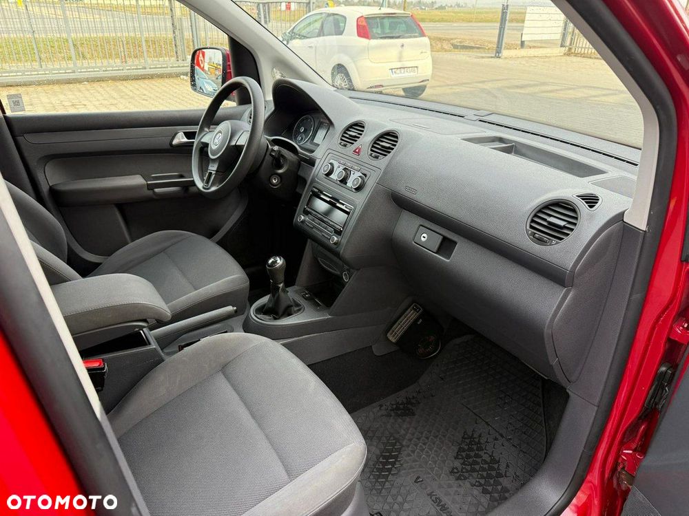 Volkswagen Caddy - 10