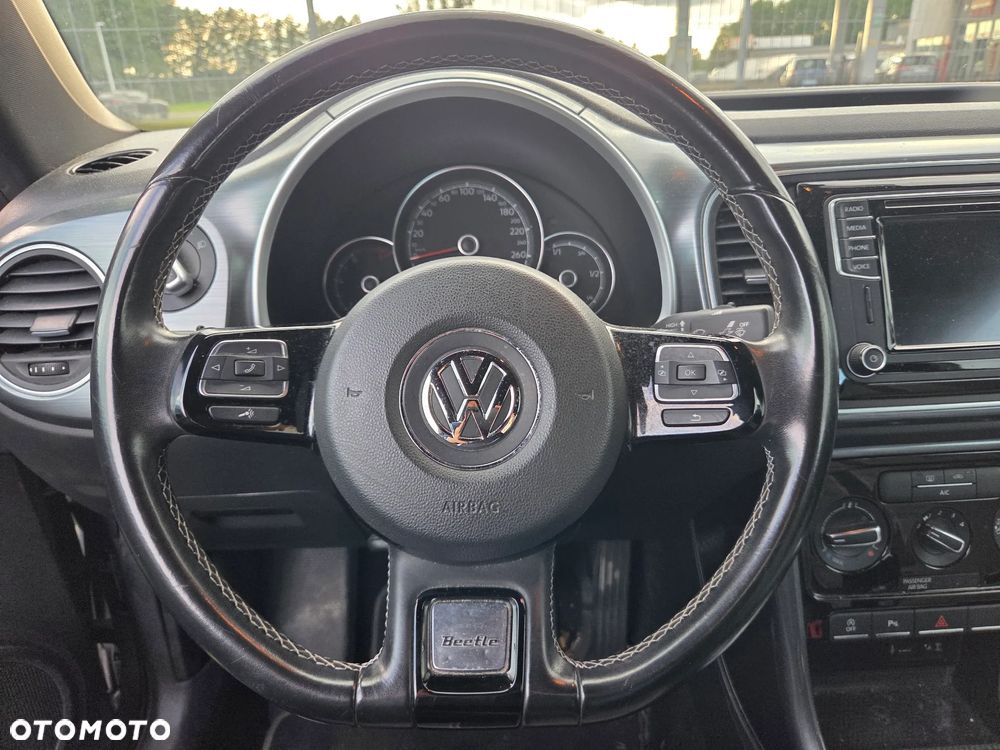 Volkswagen Beetle 1.2 TSI Design DSG - 28