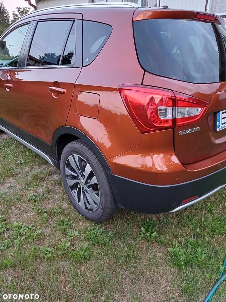Suzuki SX4 - 5