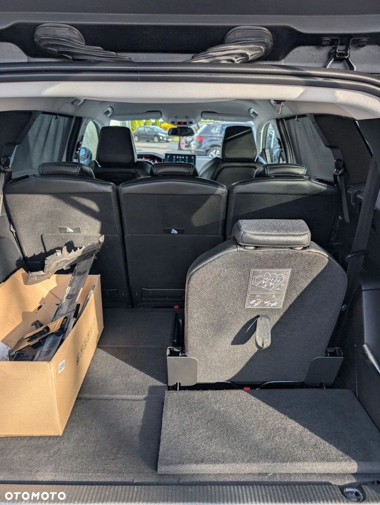 Peugeot 5008 1.2 PureTech Allure Pack S&S EAT8 - 12