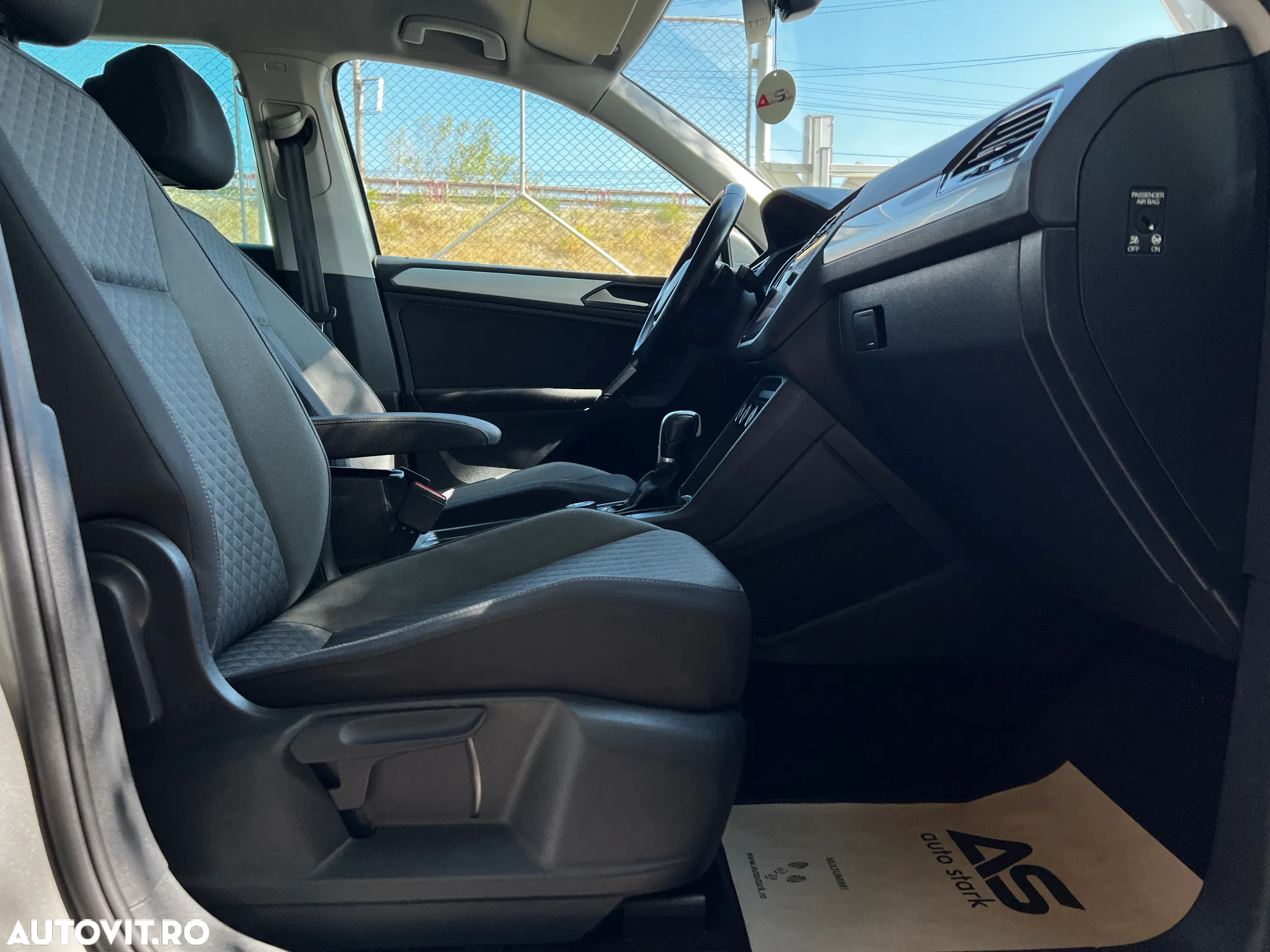 Volkswagen Tiguan 2.0 TDI SCR 4MOTION DSG R-Line - 20