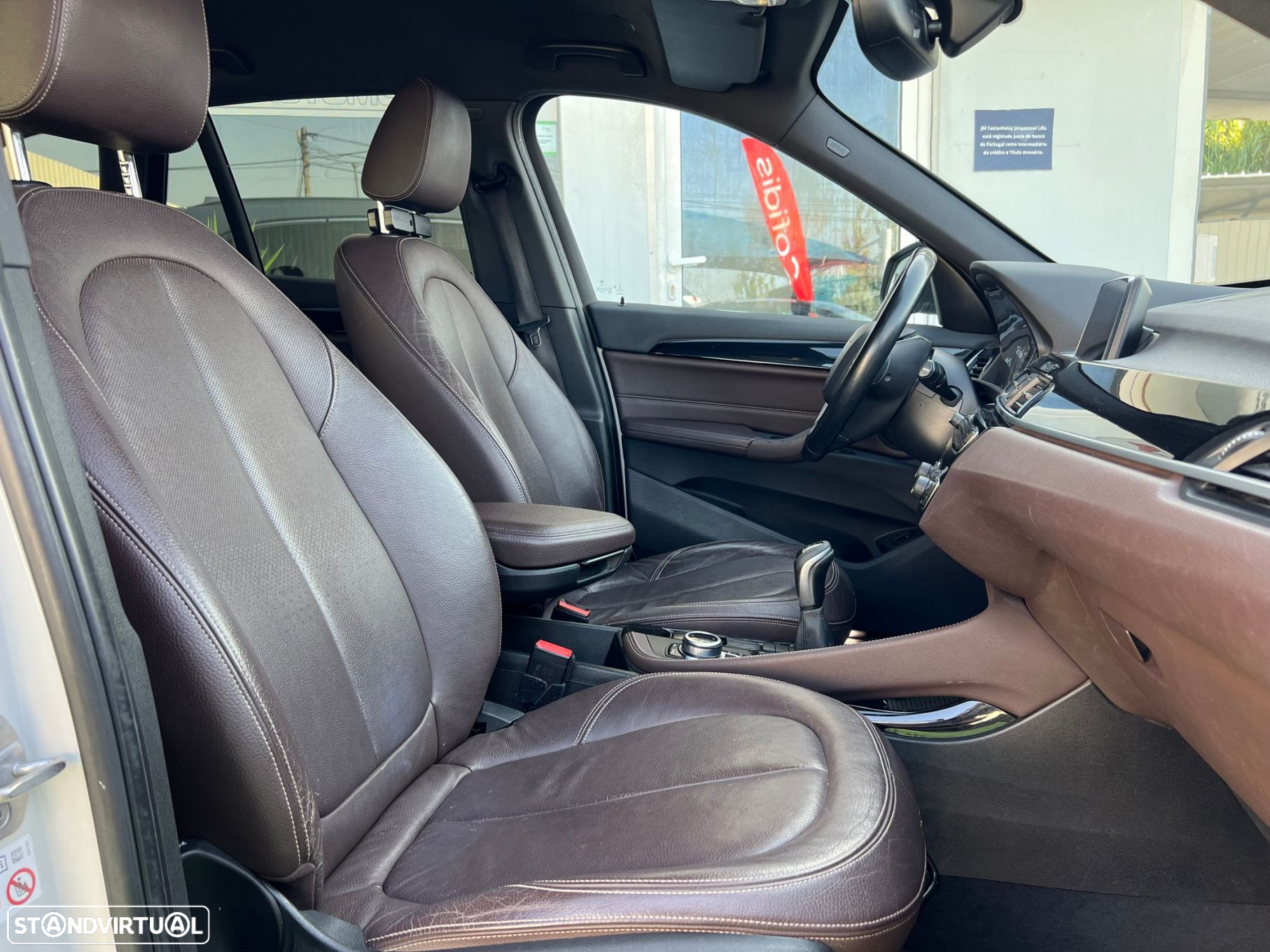 BMW X1 16 d sDrive Line xLine - 11
