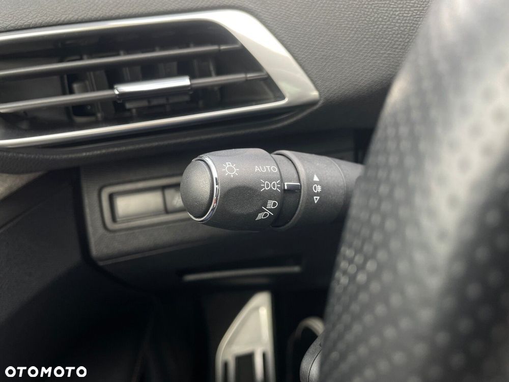 Peugeot 3008 1.2 PureTech GT Pack S&S EAT8 - 24