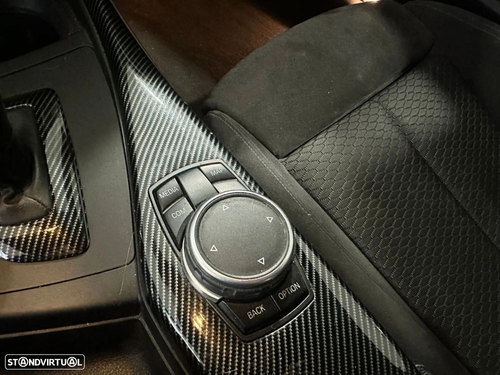 BMW 125 d Pack M - 25