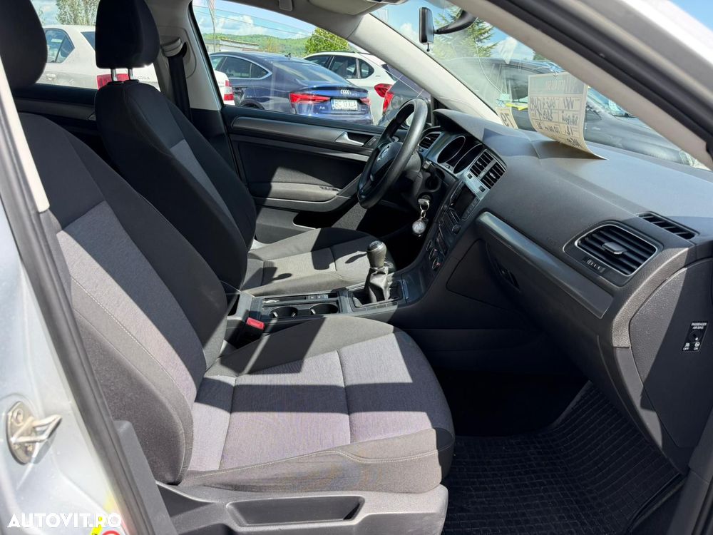 VOLKSWAGEN Golf 2013 — imagine 14