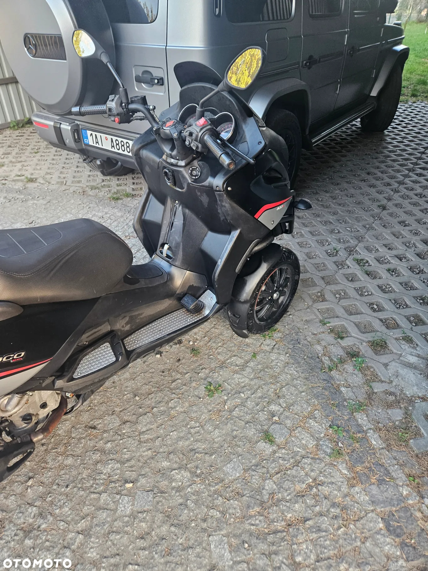 Piaggio MP-3 - 9