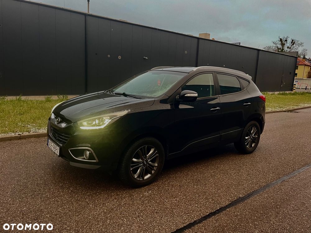 Hyundai ix35 2.0 CRDi 4WD Fifa World Cup Gold Edition - 8