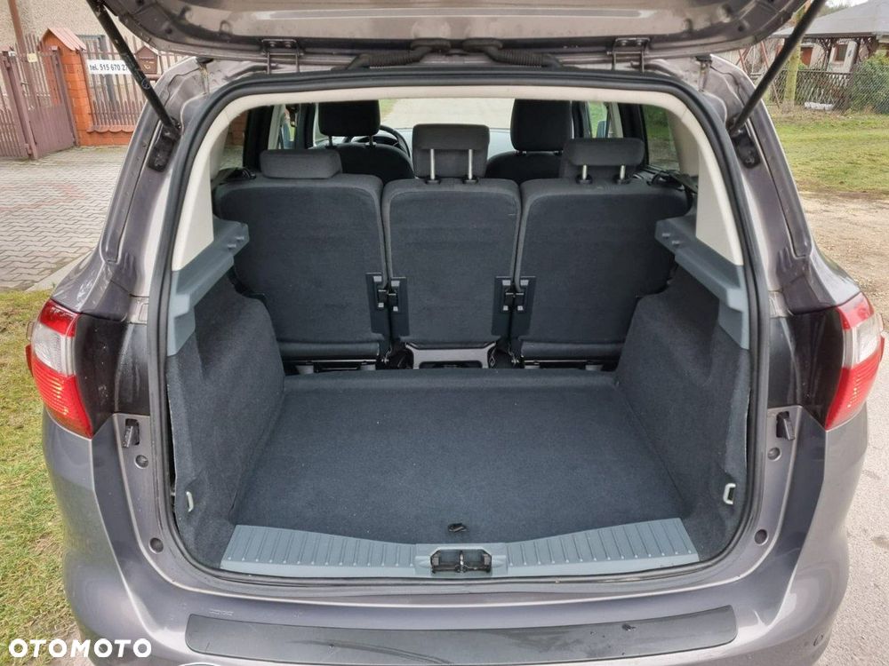 Ford C-MAX - 12