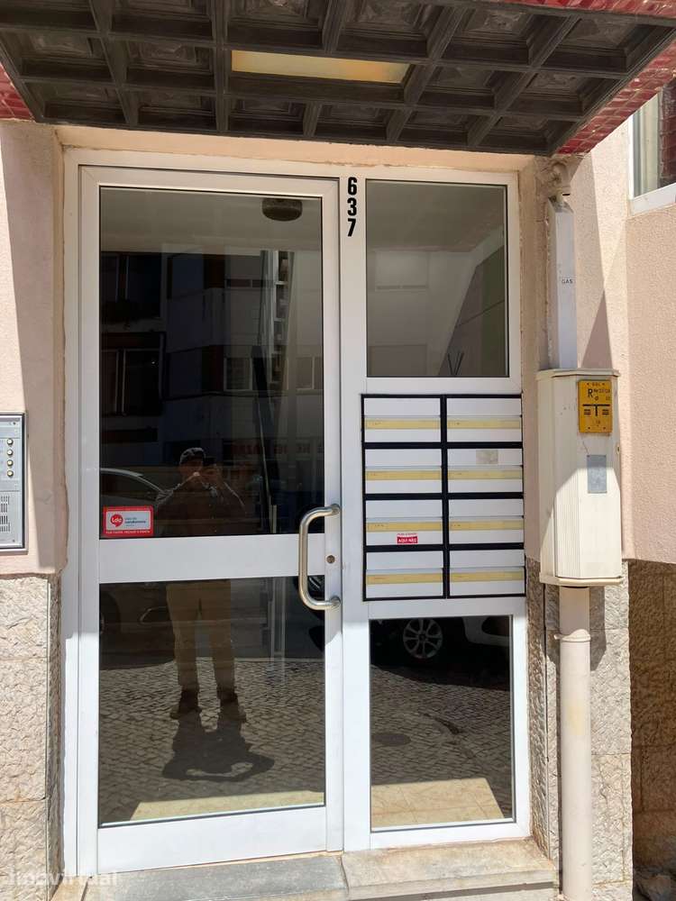 T3 Remodelado no Coração de Cascais com 2 Varandas e Ar Condicionado - Grande imagem: 2/39