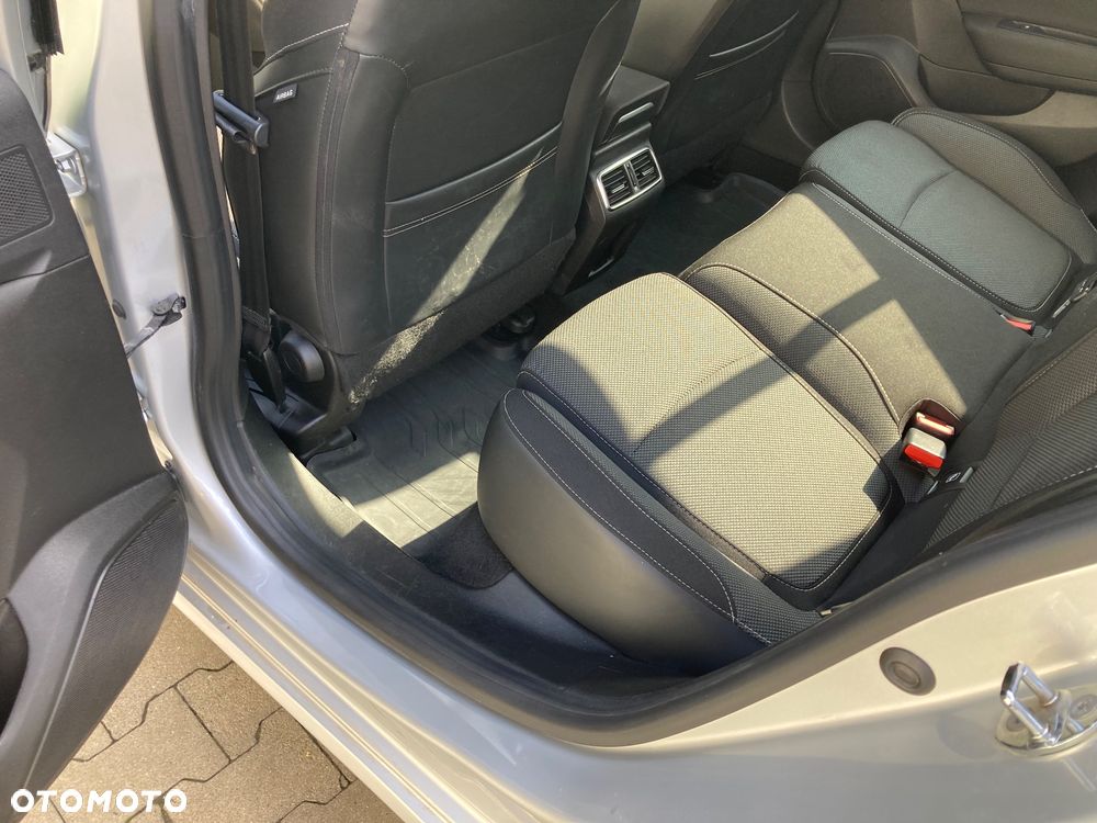 Renault Megane 1.5 Blue dCi Business - 25