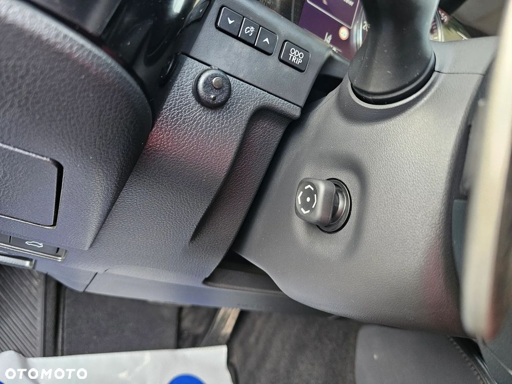 Lexus ES 300h Business Edition - 32