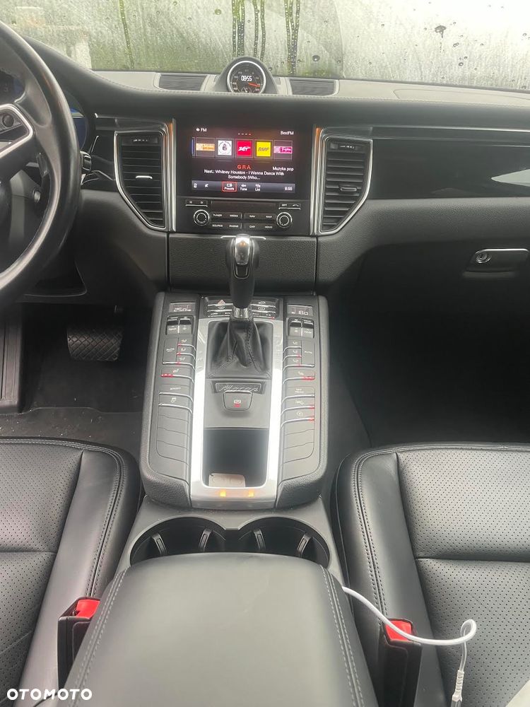 Porsche Macan - 5