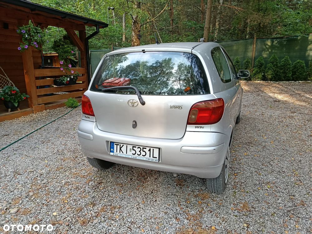 Toyota Yaris 1.0 Sol - 7