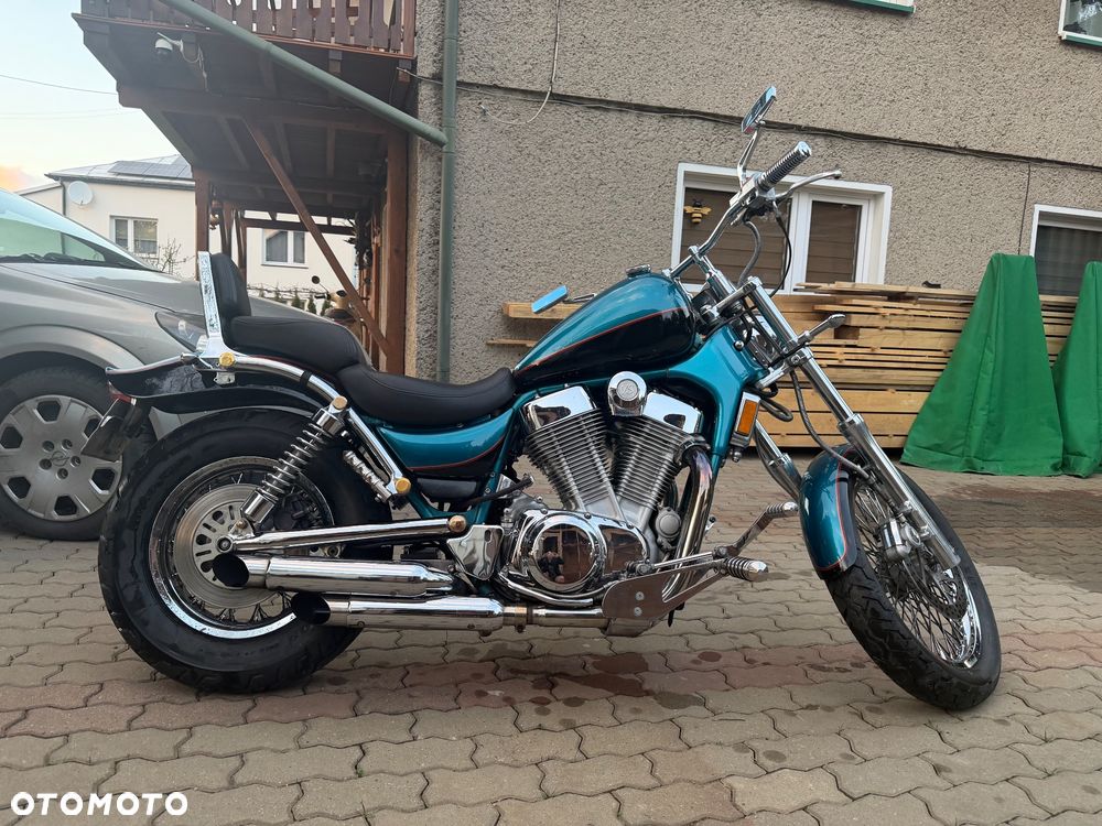 Suzuki Intruder - 3
