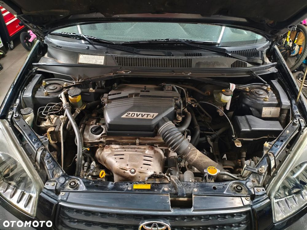 Toyota RAV4 2.0 VVT-i Sol - 8