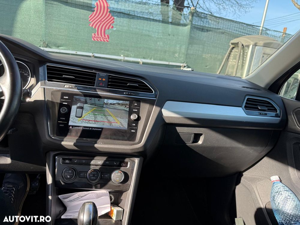 Volkswagen Tiguan 2.0 TDI 4Mot DSG Comfortline - 23