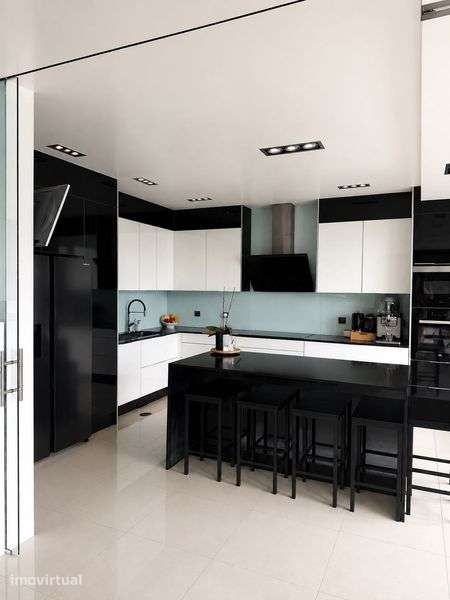 Moradia / Villa T4+1 - Ílhavo de 283m2 - Grande imagem: 3/12