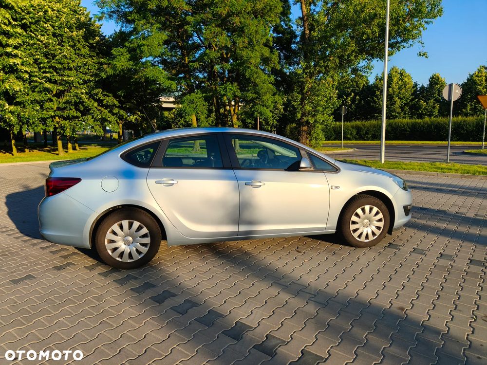 Opel Astra 1.6 Active EU6 - 7