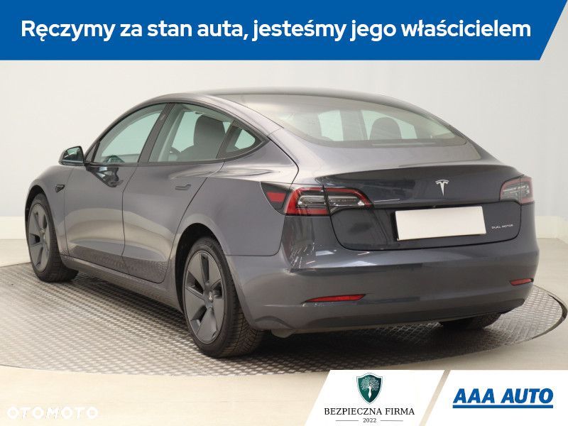 Tesla Model 3 - 6