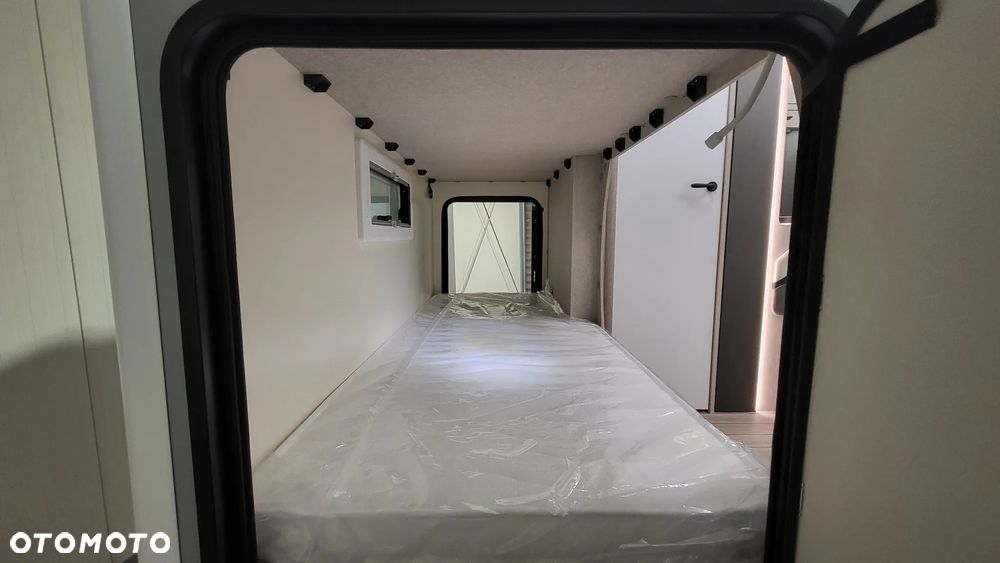 McLOUIS Glamys 322 - 7-osobowy - 10