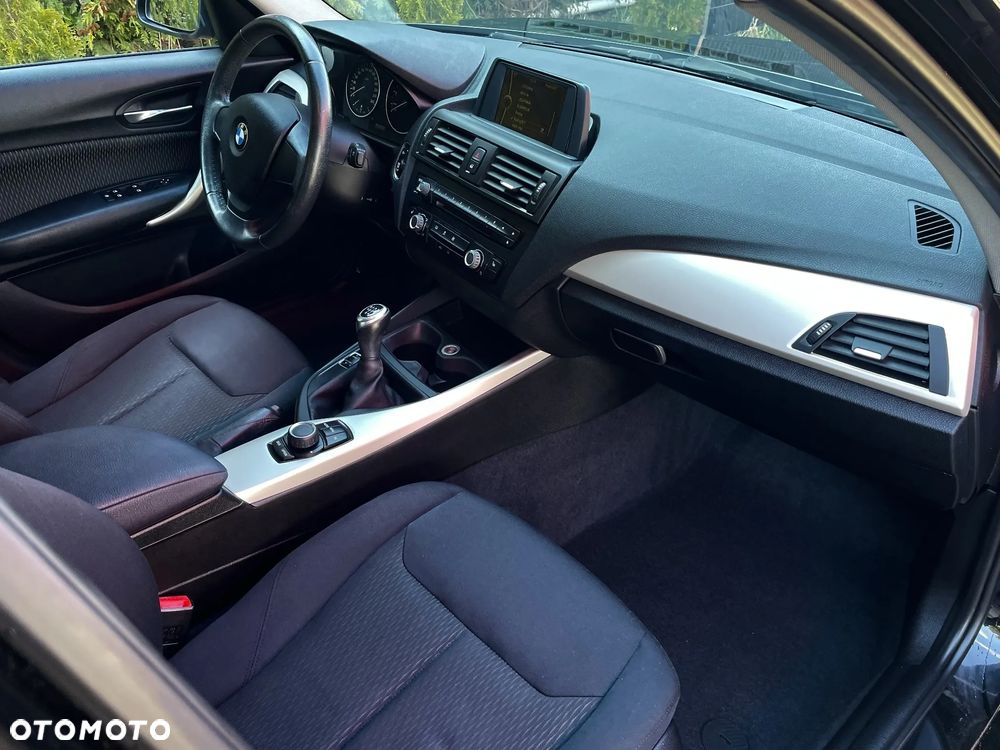 BMW Seria 1 - 18