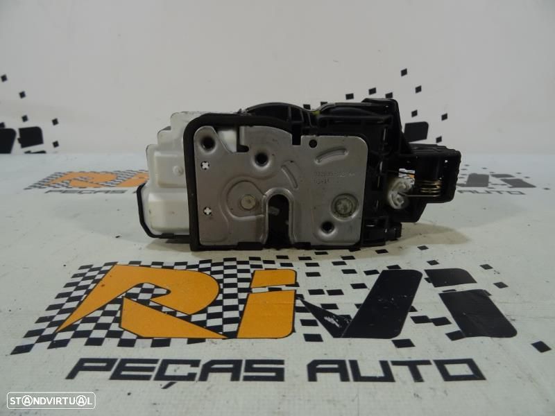 Fecho Da Porta Trás Direita Volvo V40 Hatchback (525, 526)  31440394 / - 1