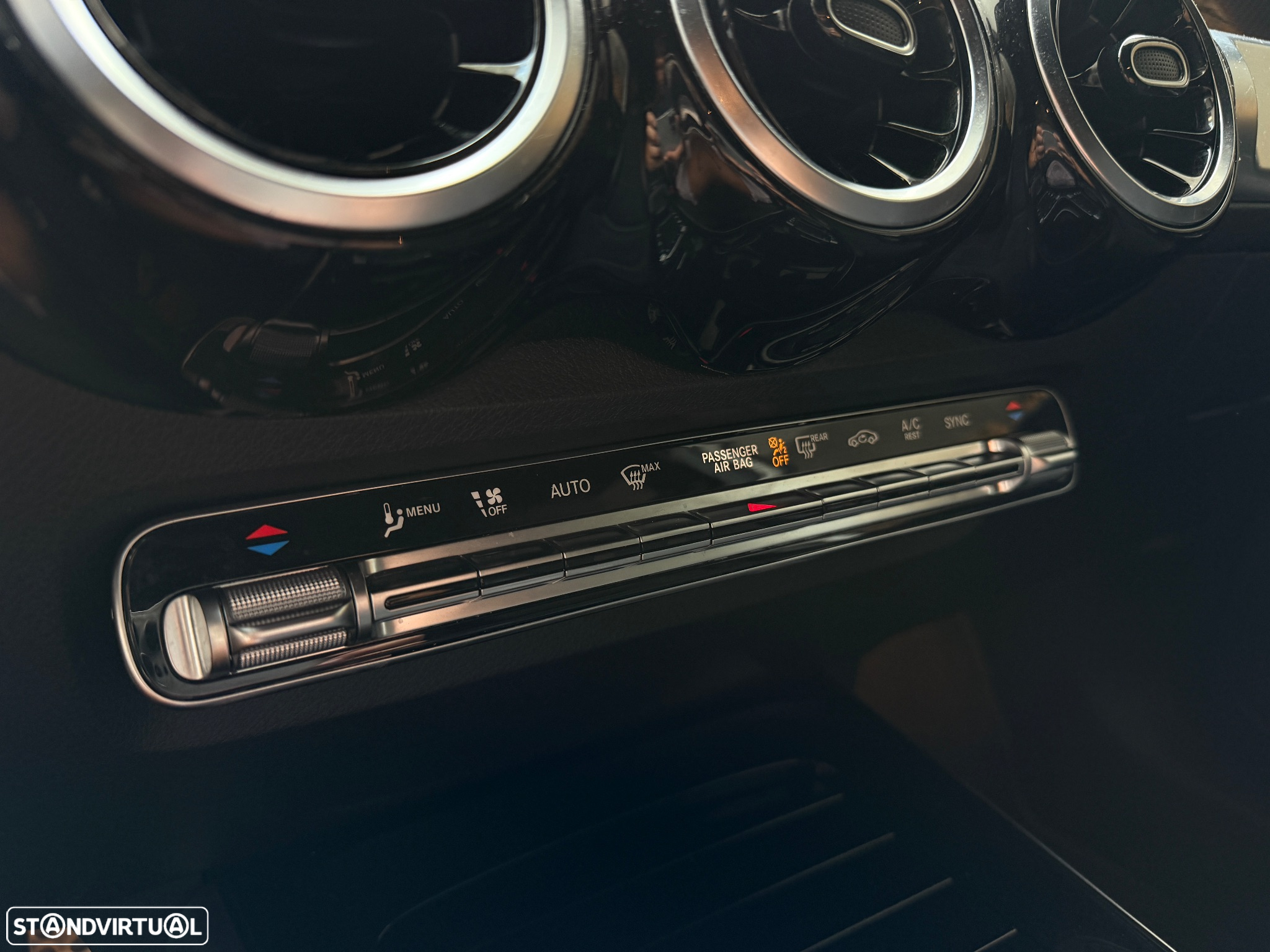 Mercedes-Benz GLB 180 d AMG Line - 18