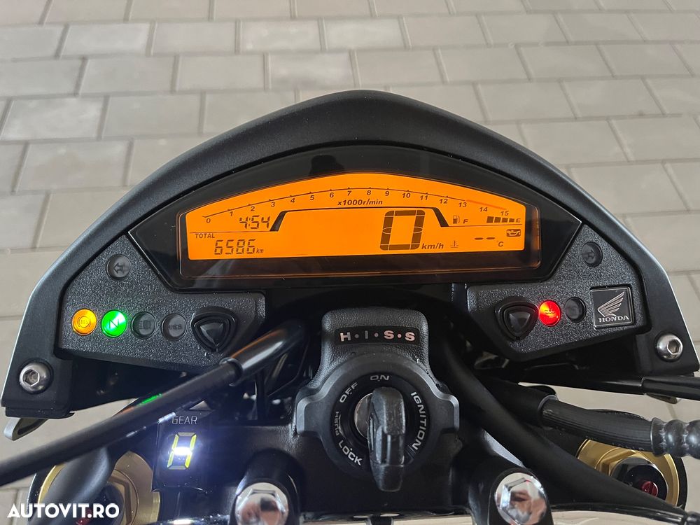 Honda CB 600F Hornet - 8