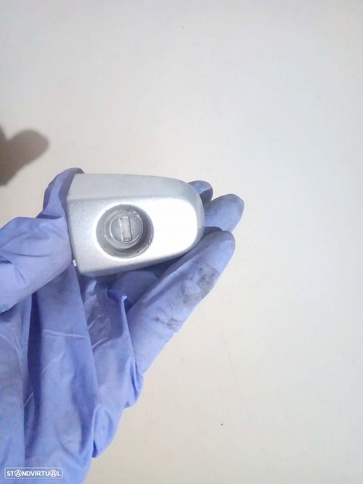 Canhão Porta Frente Esquerda Toyota Corolla Três Volumes (_E12_) - 1