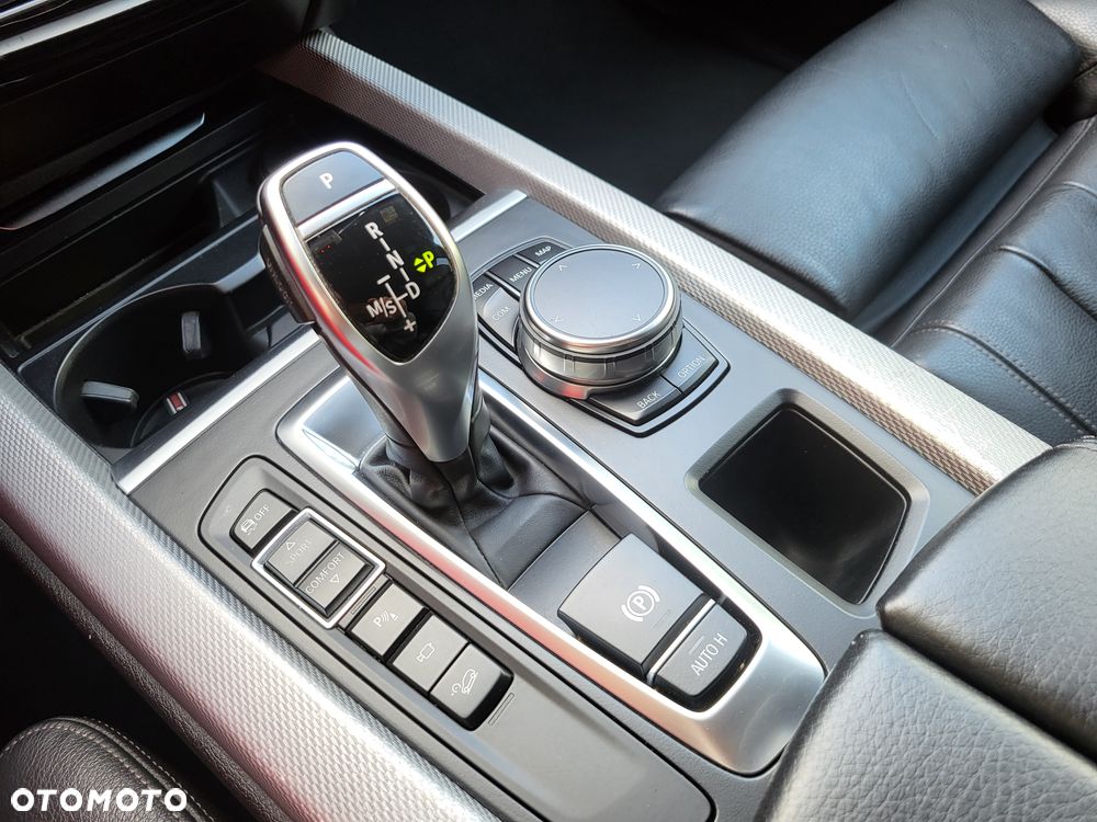 BMW X5 xDrive40d - 30