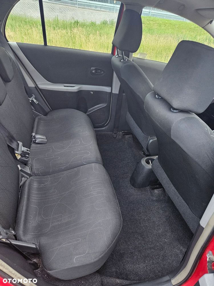 Toyota Yaris 1.33 Luna - 11