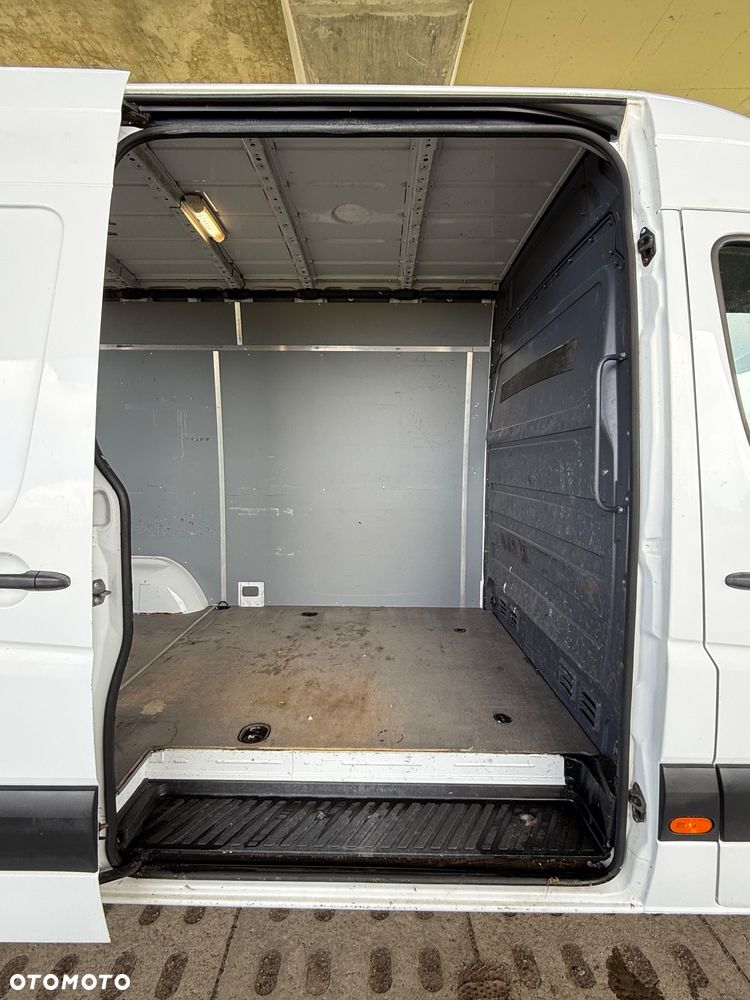 Mercedes-Benz Sprinter - 10