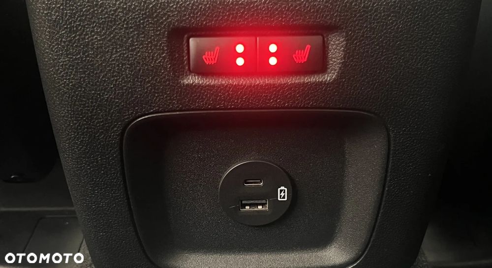 Ford Kuga 2.0 EcoBlue AWD Titanium X - 23