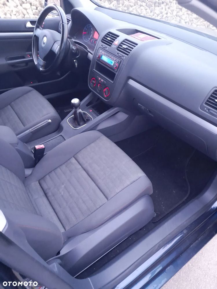 Volkswagen Golf - 17