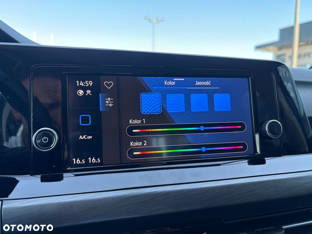 Volkswagen Golf 1.5 eTSI EVO Style DSG - 32