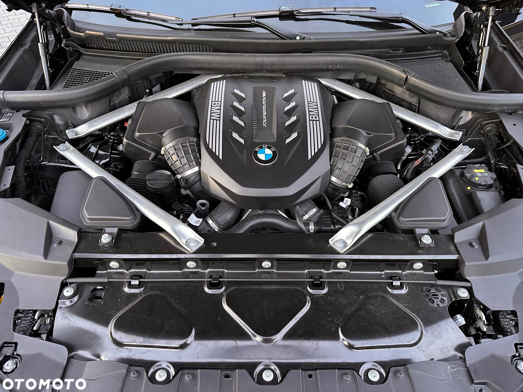 BMW X6 M50i - 25