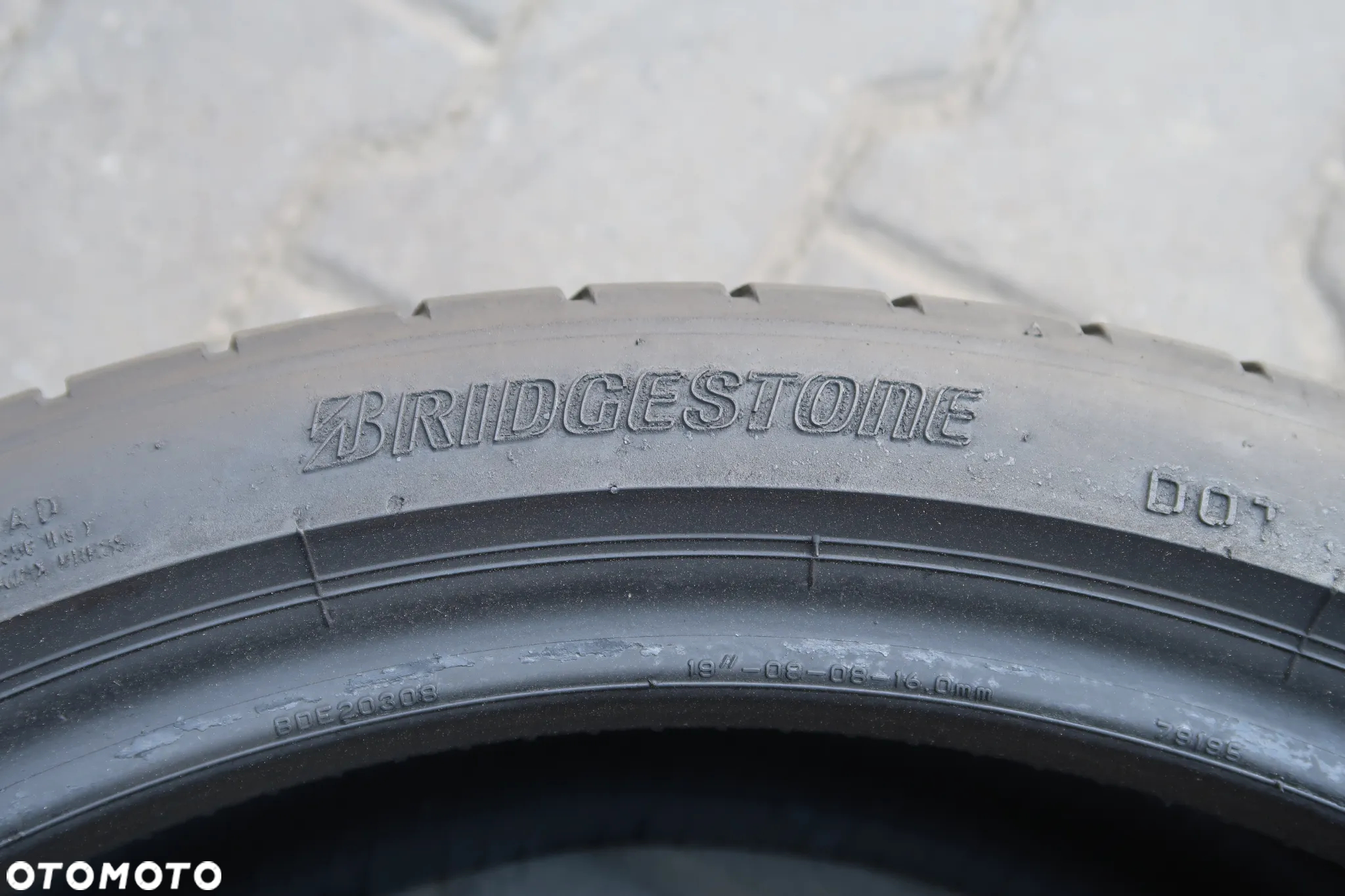 Bridgestone Potensa S005 235/35r19 - 4