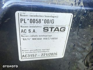 Toyota Auris 1.8 HSD Prestige NAVI - 12