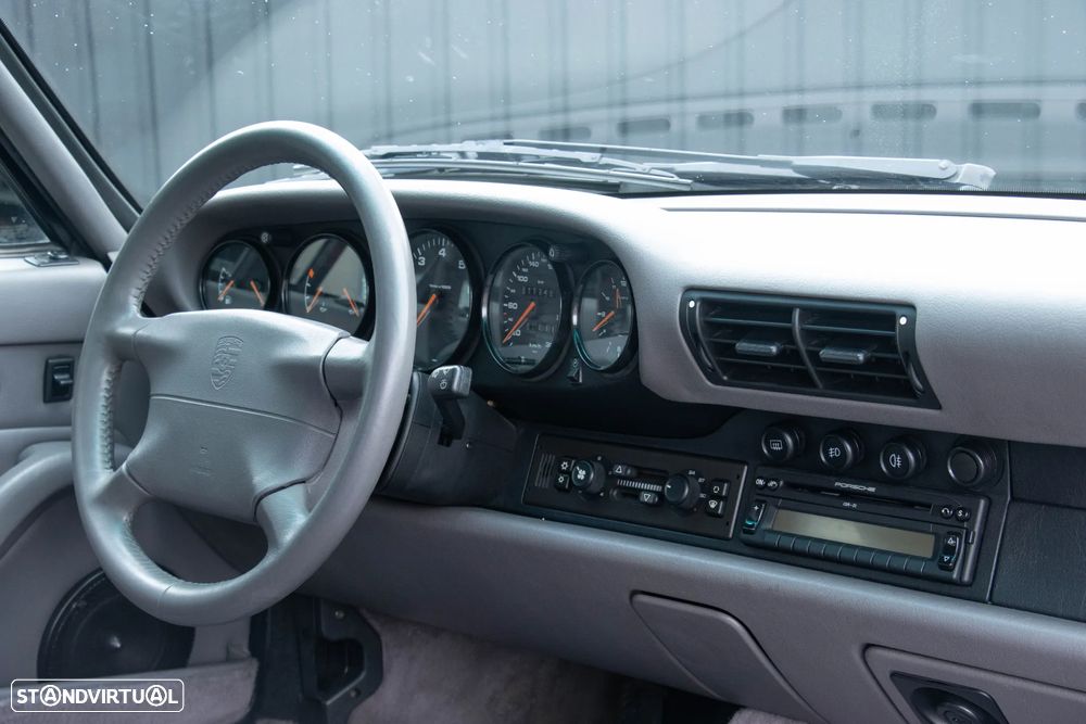Porsche 911 (993) Coupé 3.6 Carrera 2 - 28