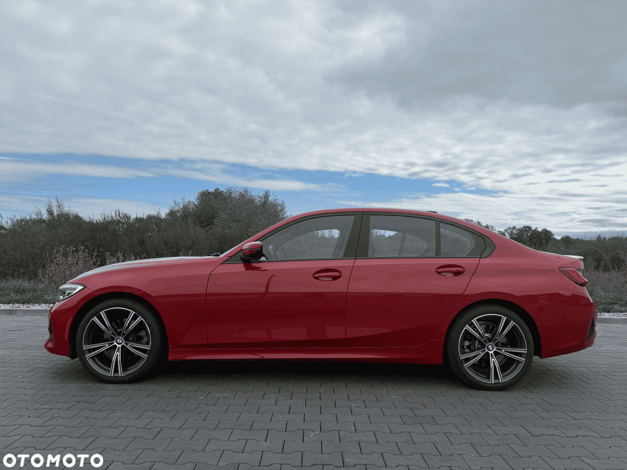 BMW Seria 3 330i Sport Line - 14