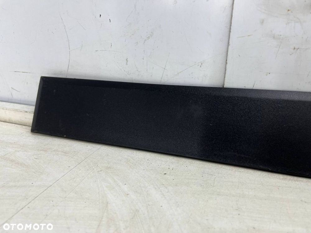 Listwa Seat Arona 17r.- lewa przednia DOLNA nakładka drzwi boczna lewy przód 6f9853959 - 3