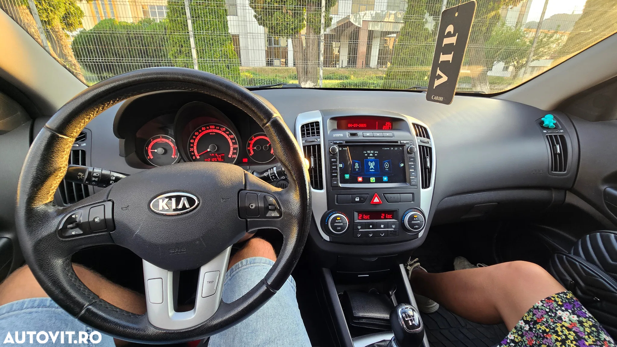 Kia Ceed - 11