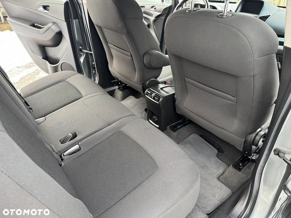 Chevrolet Orlando - 26