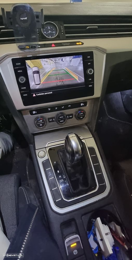 VW Passat Variant 1.6 TDI Confortline DSG - 2