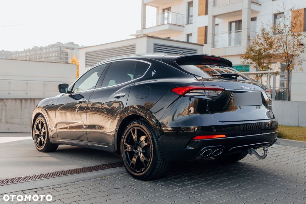Maserati Levante - 4