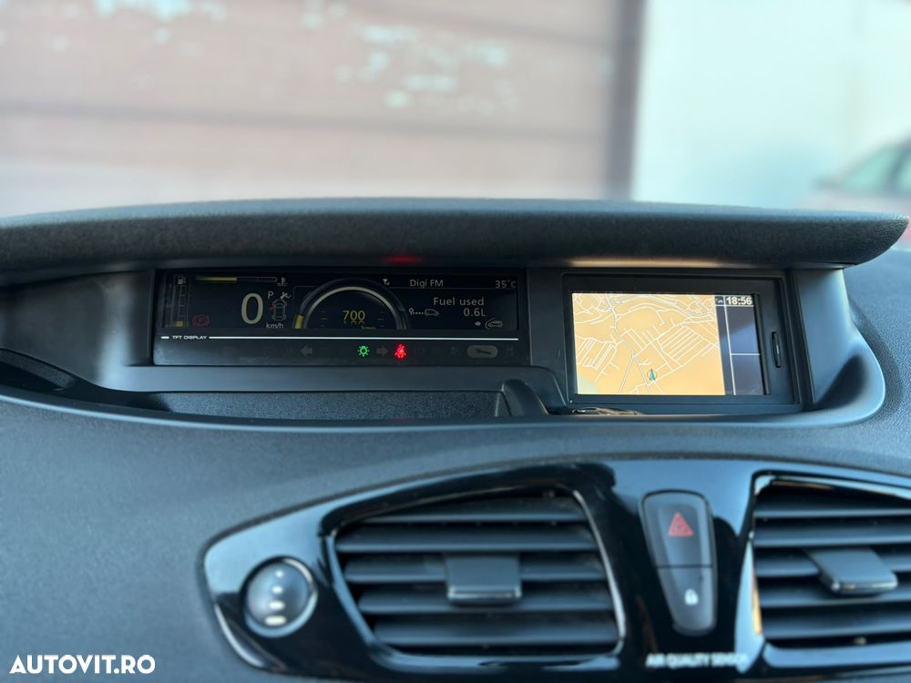 Renault Scenic - 12