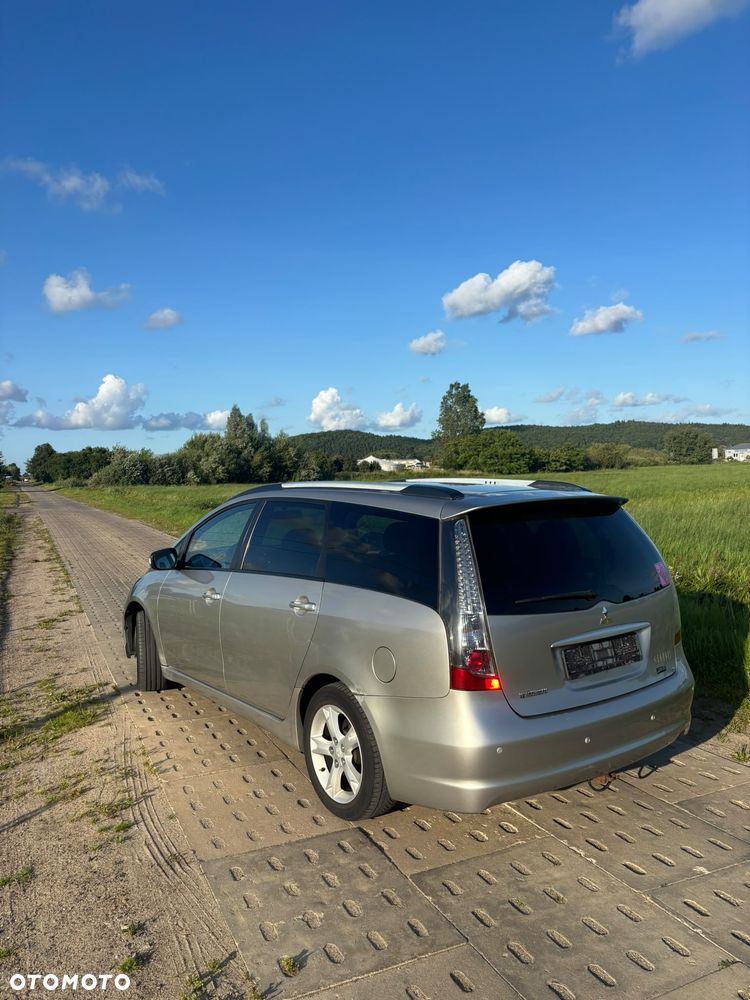 Mitsubishi Grandis 2.0 DI-D 7-Sitzer Intense - 6