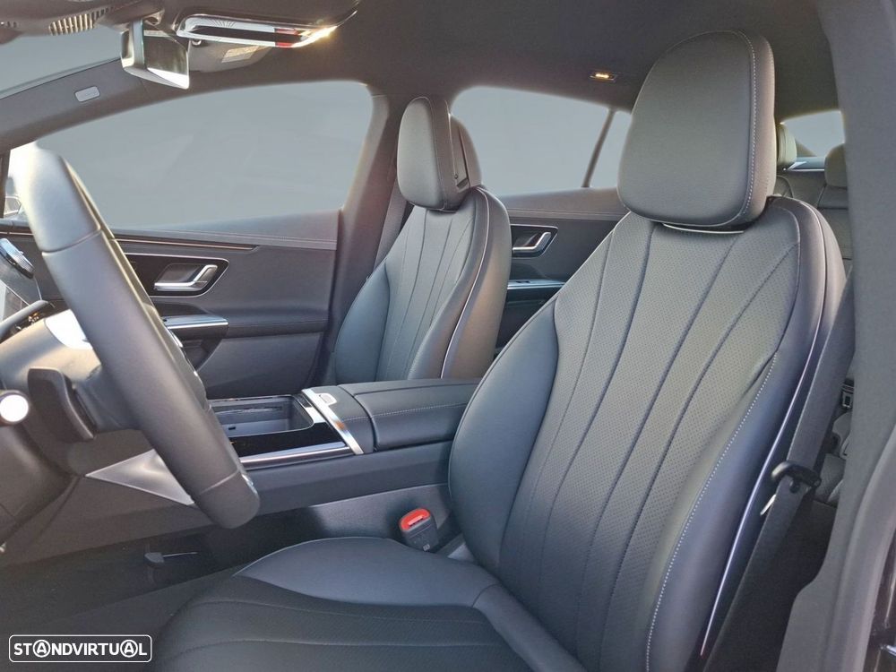 Mercedes-Benz EQE 350+ - 11