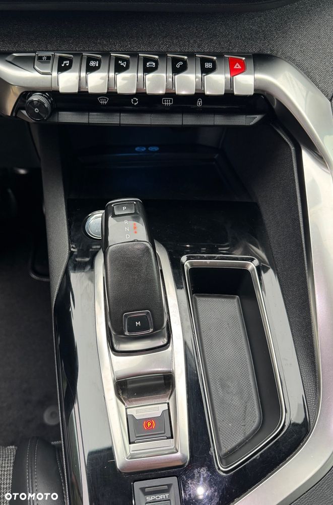 Peugeot 3008 1.5 BlueHDi GT Pack S&S EAT8 - 18